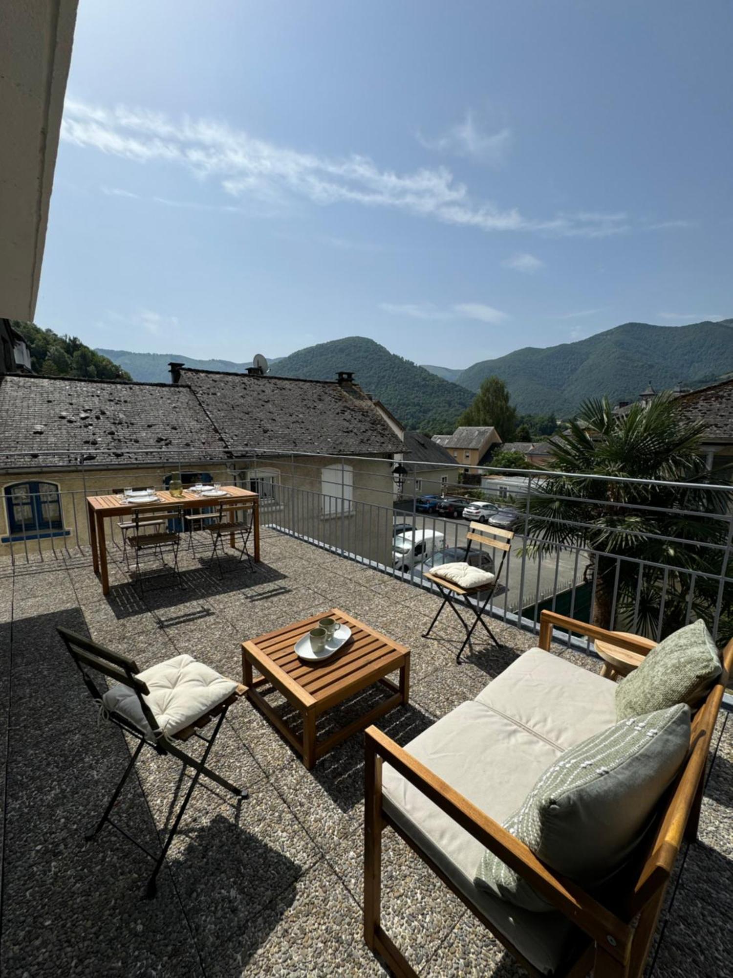Les Maisons Des Pyrenees - Lourdes Saint-Pe-de-Bigorre Exterior photo